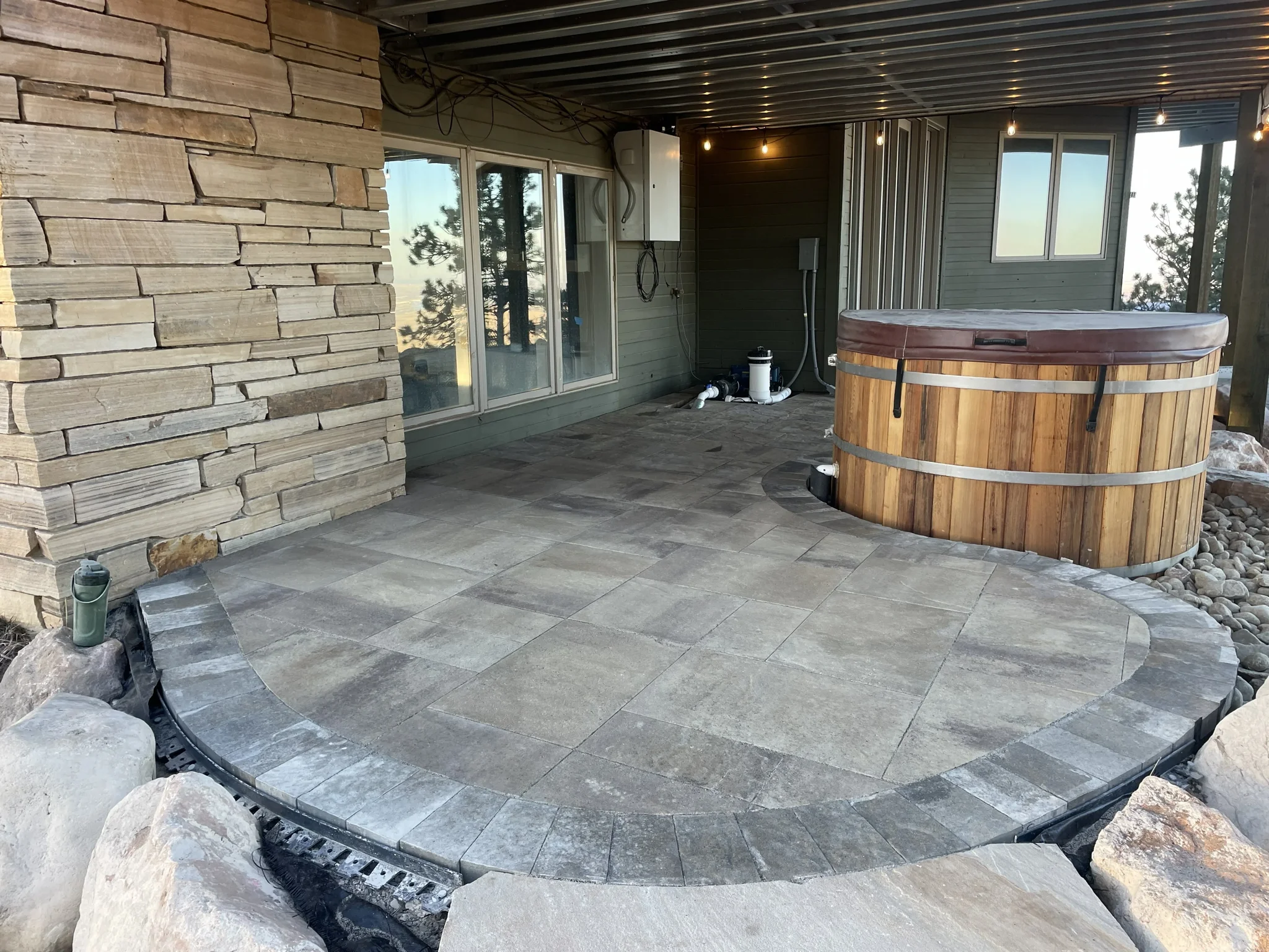 Blue Mountain Stone and Leaf Landscaping