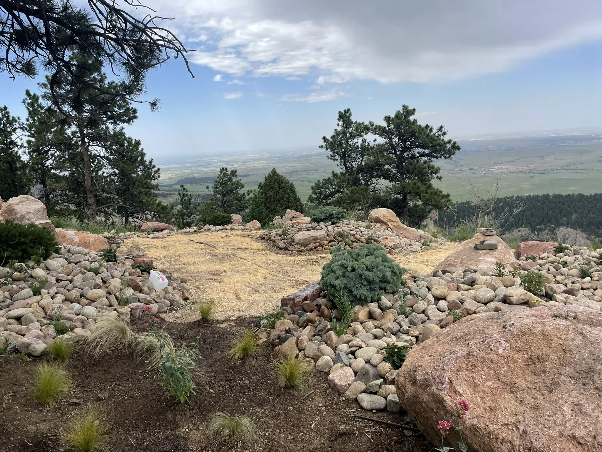 Blue Mountain Stone and Leaf Landscaping